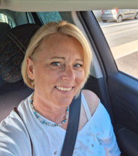 Portrait d'Isabelle Vallet, coiffeuse à domicile