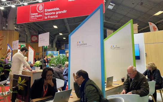 Photo du stand de l'Ircantec au salon des seniors 2023