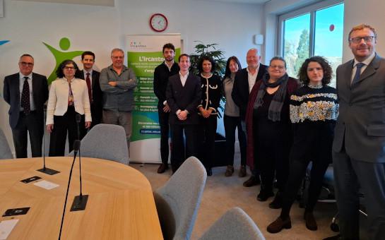 Les personnalités de l'Ircantec, du label ISR, de la Caisse des Dépôts et des partenaires, réunis pour la labellisation ISR de fonds du régime