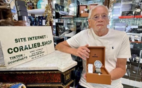 Michel Bouadana dans sa boutique