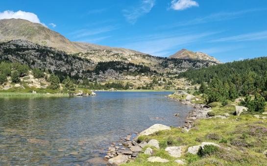 Vue du lac des Bouillousses, Les Angles, Pyrénées-Orientales