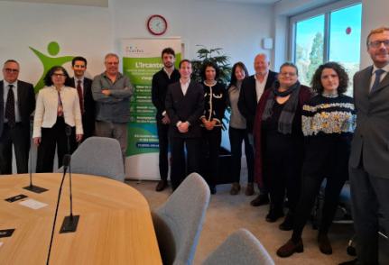 Les personnalités de l'Ircantec, du label ISR, de la Caisse des Dépôts et des partenaires, réunis pour la labellisation ISR de fonds du régime