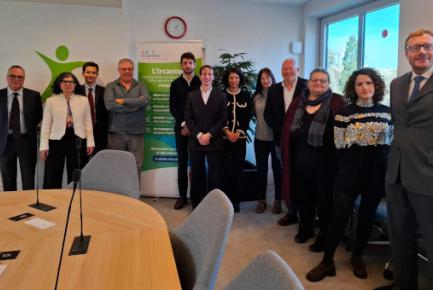 Les personnalités de l'Ircantec, du label ISR, de la Caisse des Dépôts et des partenaires, réunis pour la labellisation ISR de fonds du régime